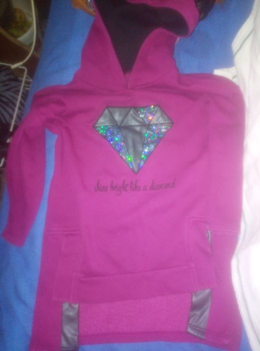 Продам недорого кофточку