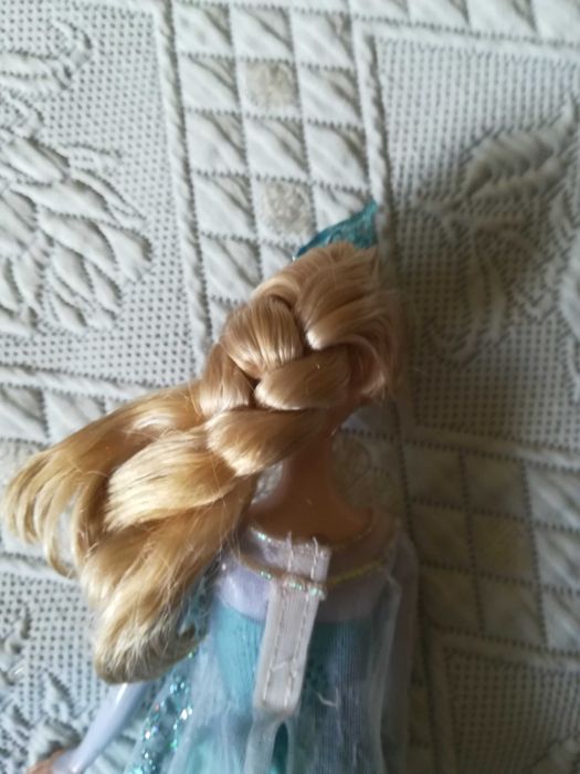 Boneca Elsa da Frozen - Ref. CJJ10