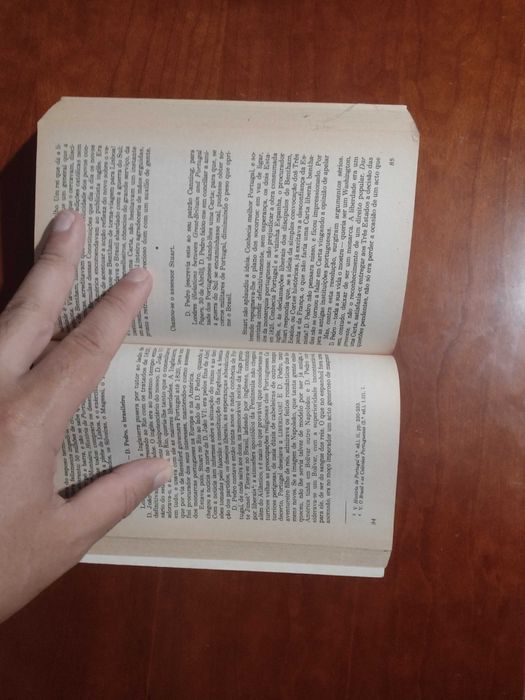 Livros de Letras, Literatura Portuguesa e outras.