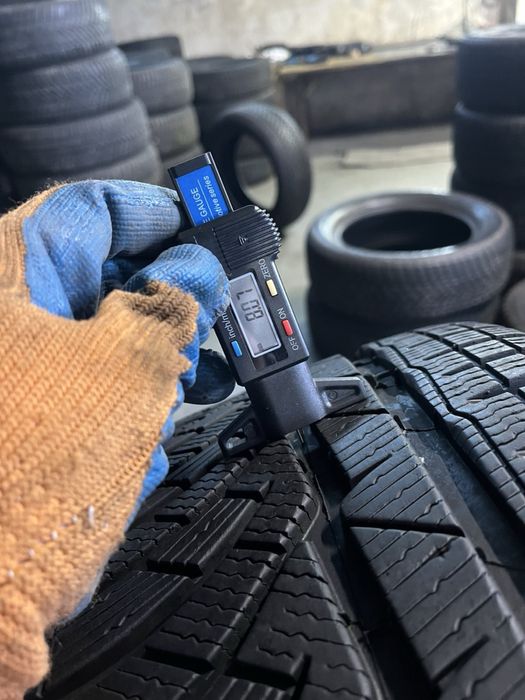 235/35/20 R20 Michelin Pilot Alpin PA4 2шт зима