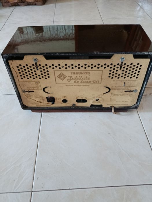 Radio a válvulas Telefunken Jubilate 1261