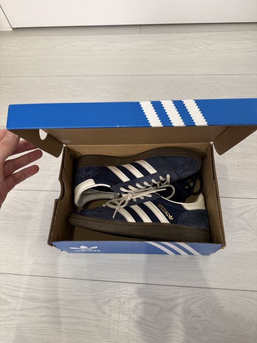 Кросівки дівчини Adidas Handball Spezial Navy Blue Gum (JH5440) — Жіночі / Оригінал