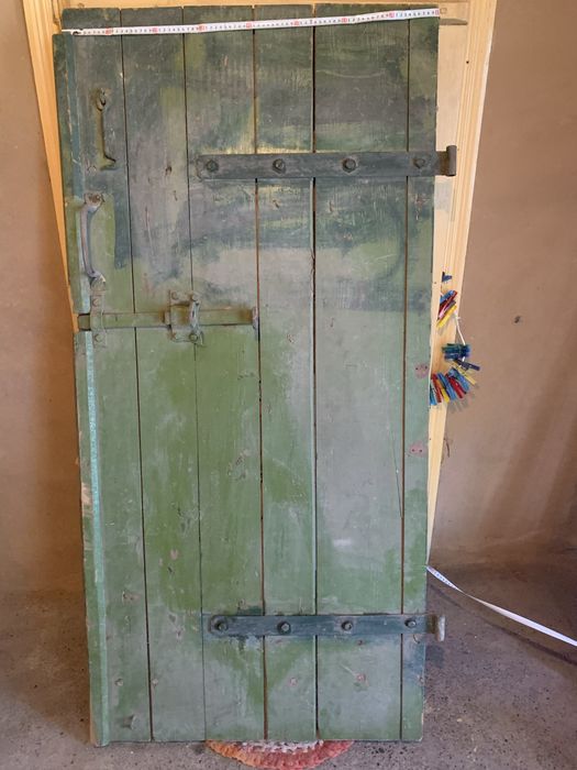 Продам две двери или петли - раритет