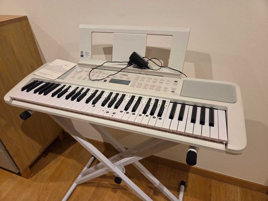 Keyboard Yamaha EZ-310
