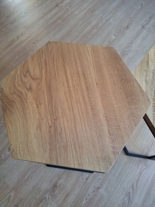 Loftowe stoliki dębowe