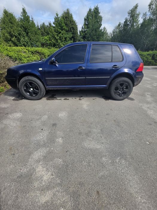 Volkswagen Гольф 4..