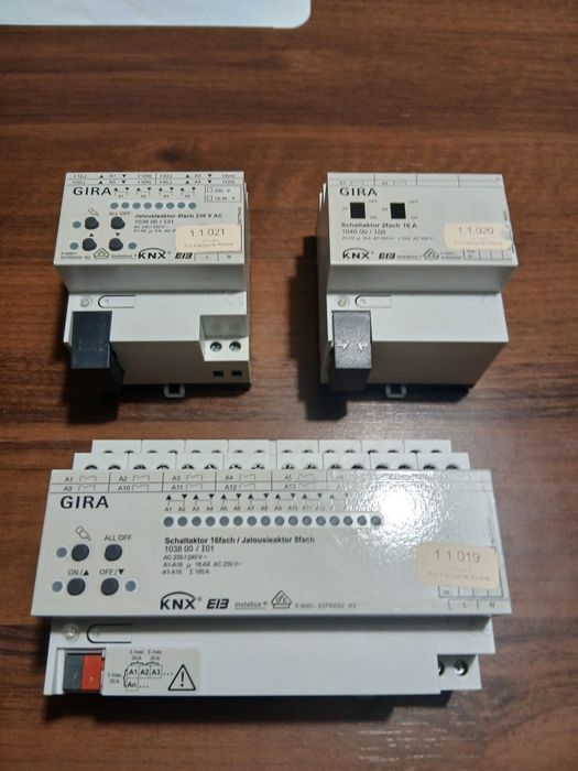 Aktor przekażnikowy GIRA