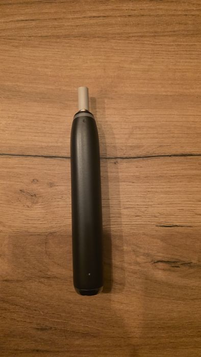 Szczoteczka oral-b USZKODZONA