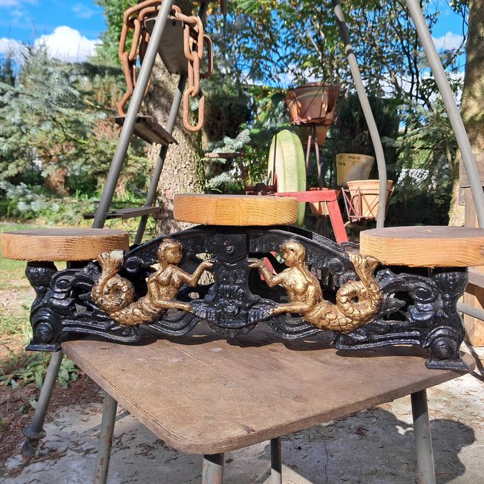 kwietnik stara waga syreny ozdoba unikat