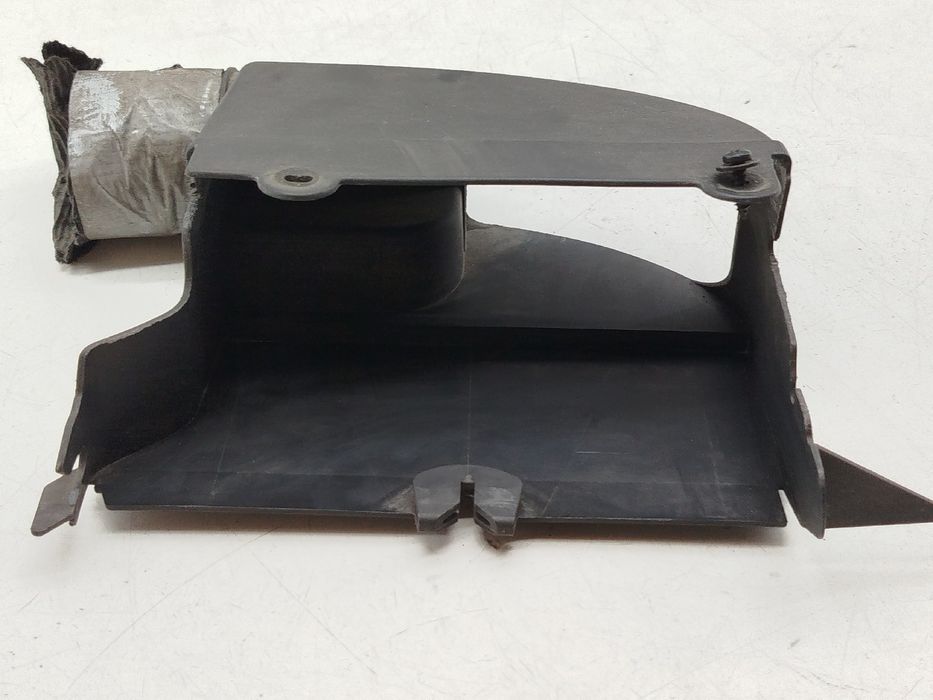 Guia de duto de ar - VOLKSWAGEN Golf IV (1J1) | 97 - 07