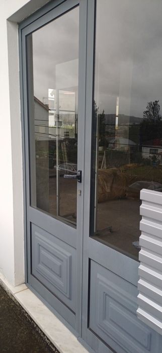 Porta Aluminio Vidro+Painel