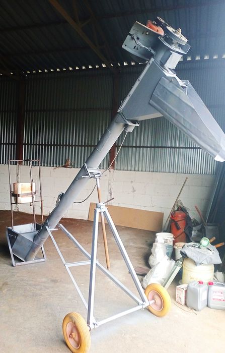 Шнековий погрузчик