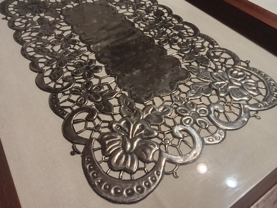 Bandeja com arranjo floral ( 39cm*52,5cm)