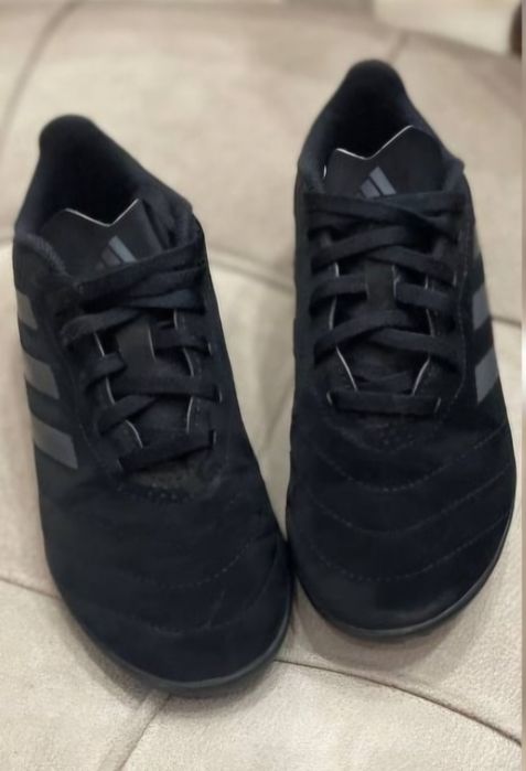 Сороконіжки для хлопчика adidas(оригінал), розмір 34, бутси футбольні для хлопчика
