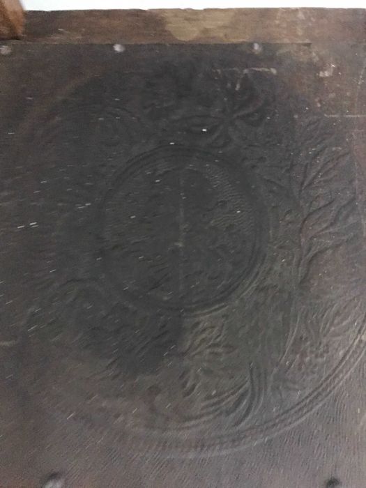 Cadeiras antigas para aulas de restauro