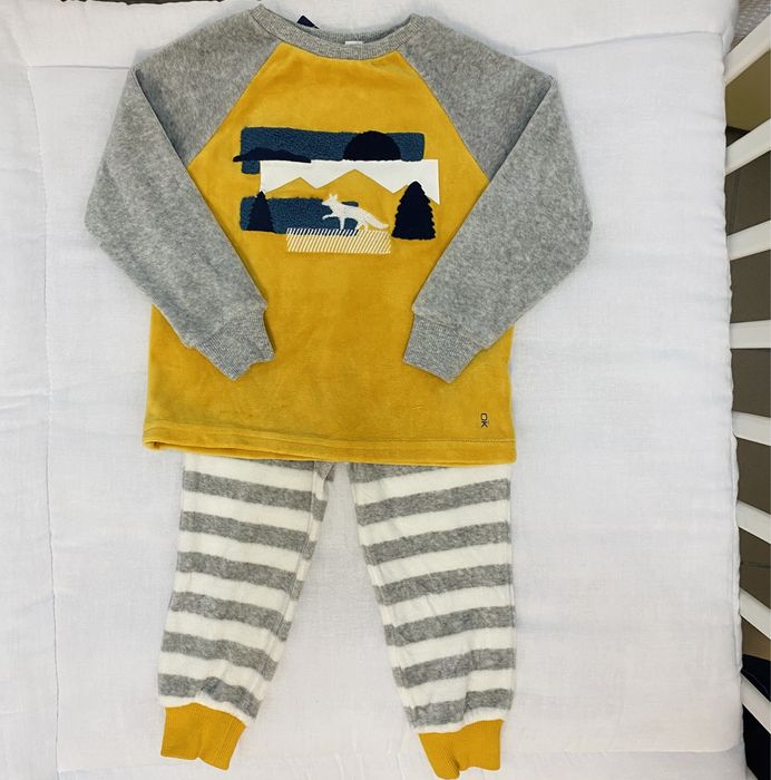 Pizamka welurowa rozmiar 86 cm Okaidi