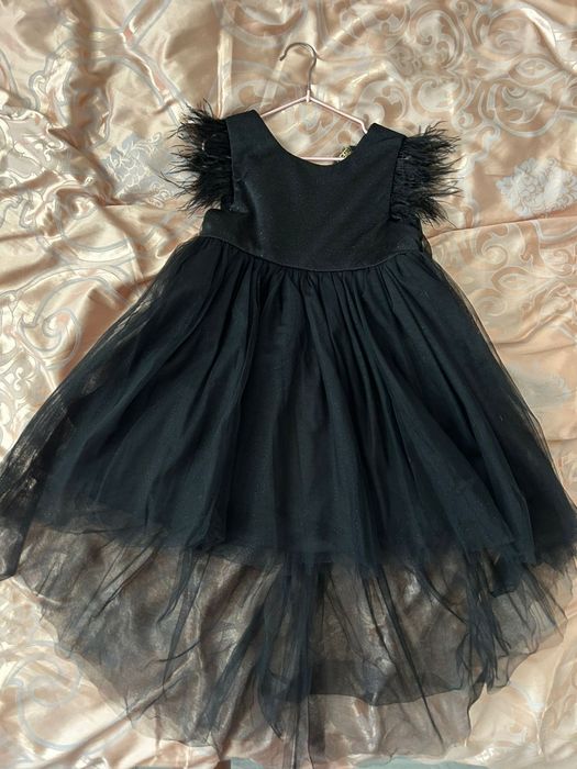 Чёрное пышное платье на удлинение 122 р 1000грн