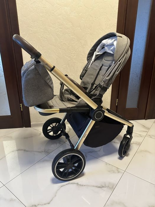 Продається коляска Carrello Epica 2в1 в хорошому стані, дитяча коляска