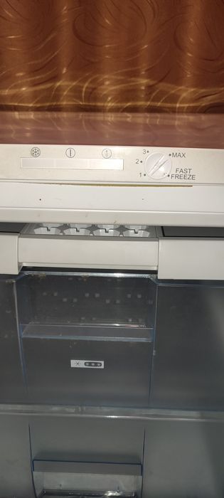 Морозильна камера Beko