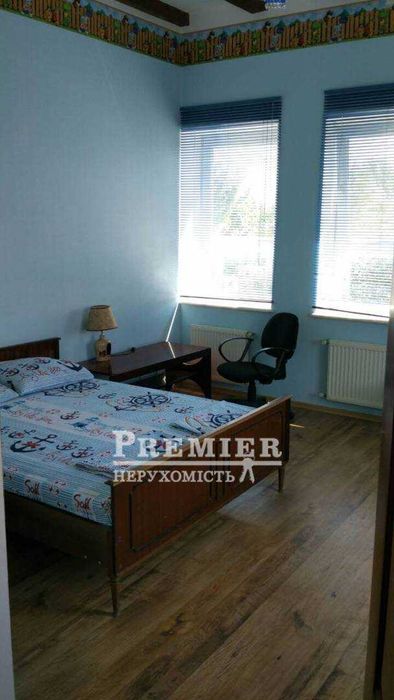 Продам двоповерховий будинок в Фонтанцs