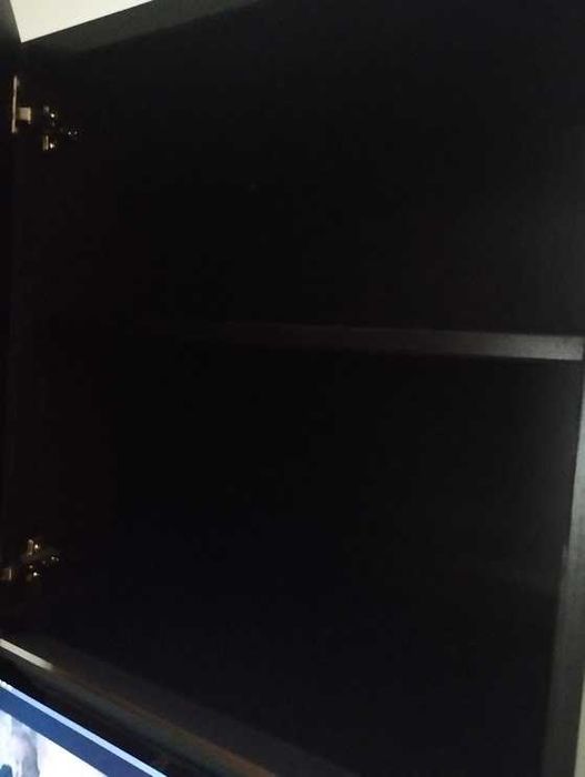 Móvel IKEA com 3 blocos separados