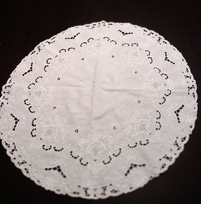 Toalha pequena de linho branca