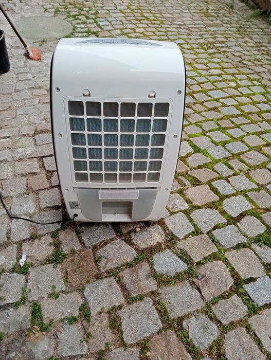 Ventilador  de ar fresco com depósito