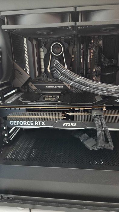 PC Gaming i9 11900F • 32GB RAM 4000MHz • Fonte 850W • MSI MAG Z490 Tomahawk • NVMe M.2 Samsung 960 EVO 256GB • AIO CPU Cooler •  Sem Gráfica