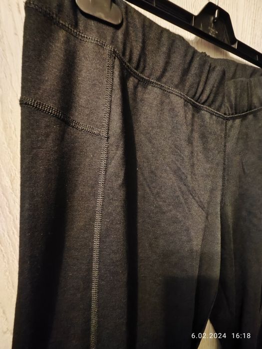 Czarne spodnie Esmera