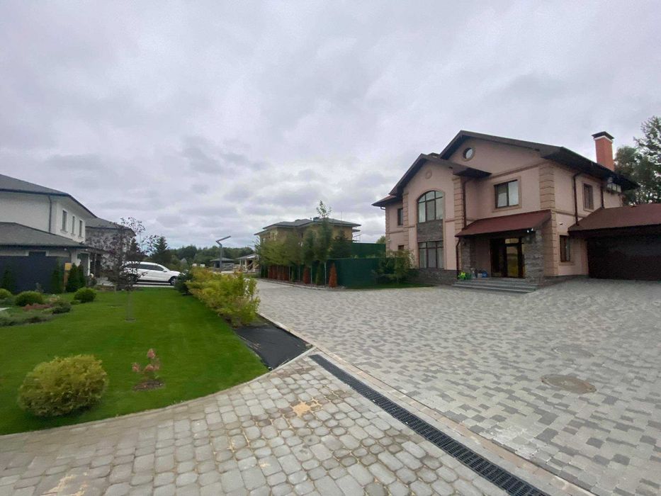 Продам Современый Дом в коттеджном городке Green Town .
