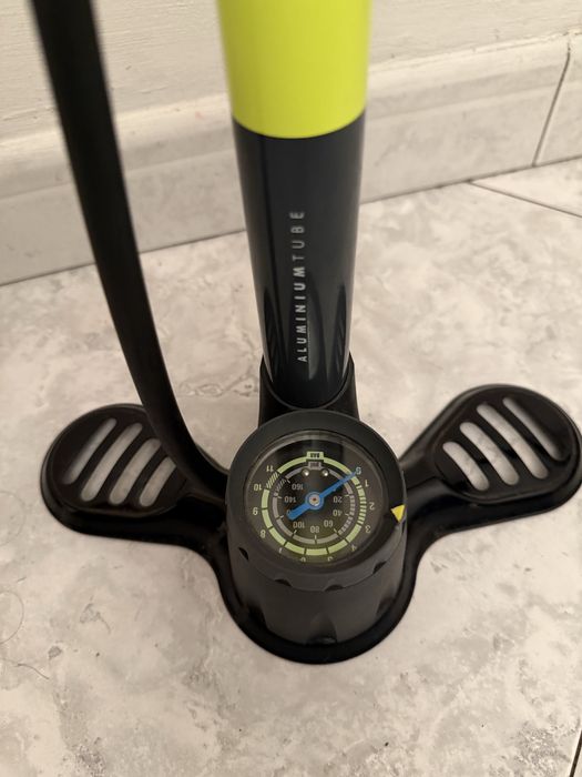 Bomba de pé de bicicleta 900 btt/Strada - Btwin