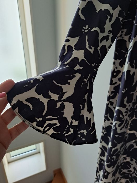 Vestido florio comprido Zara S