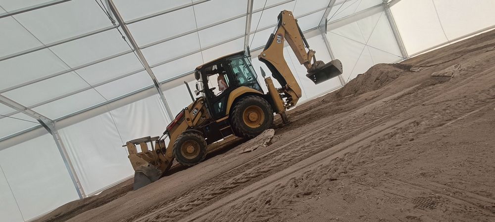 Usługi koparko-ładowarką