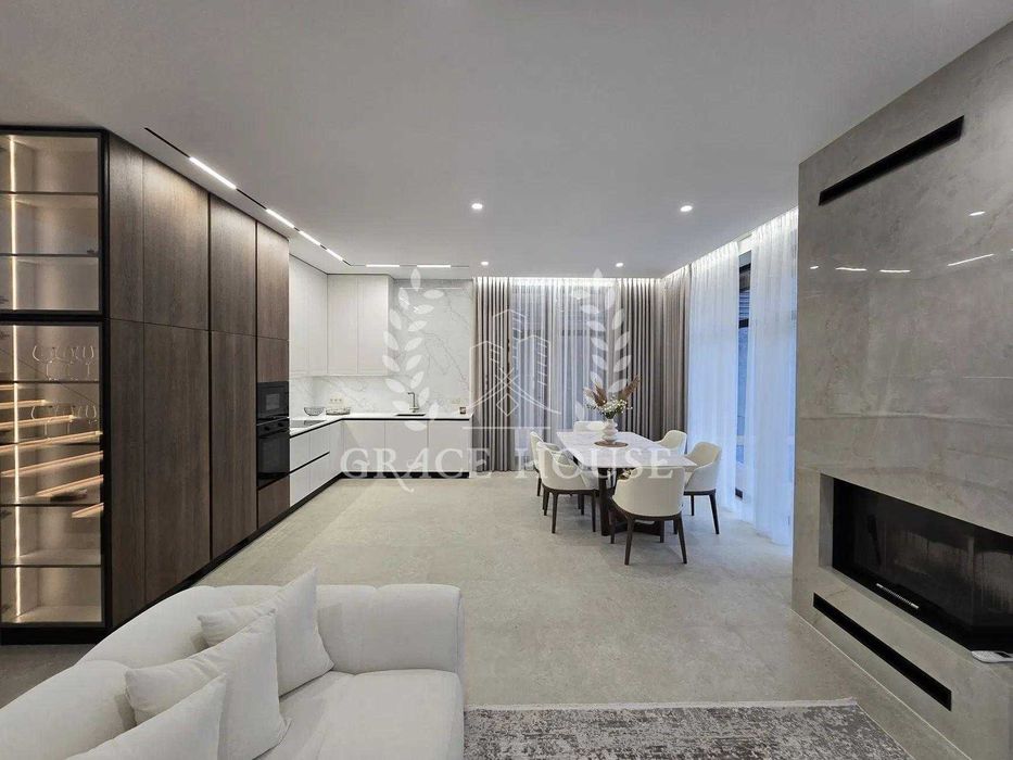 Продаж будинку 220м.кв. з ремонтом КМ Нова Ходосівка Ходосовка 8 соток