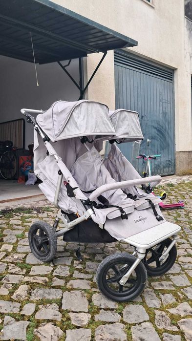 Carrinho de bebé duplo, gémeos, dobrável com capa de chuva, caminhadas
