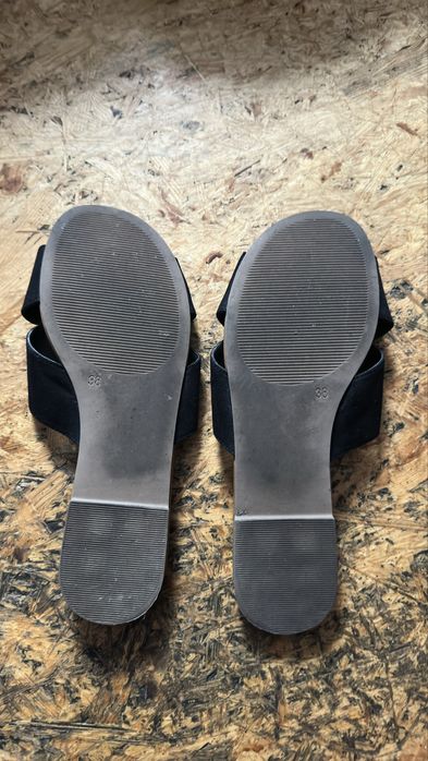 Super eleganckie klapki 38
