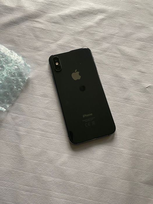 iPhone XS 256GB muito estimado.