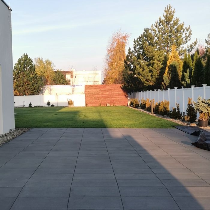 zakładanie ogrodów,zakładanie  trawników glebogryzarka separacyjna