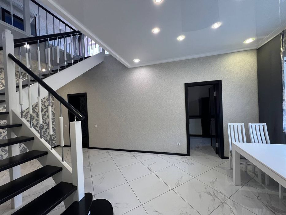 Продам 2х поверховий будинок Ремонт Правый берег