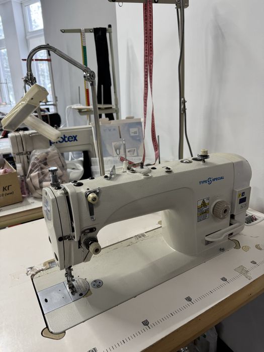Швейна машина Type Special