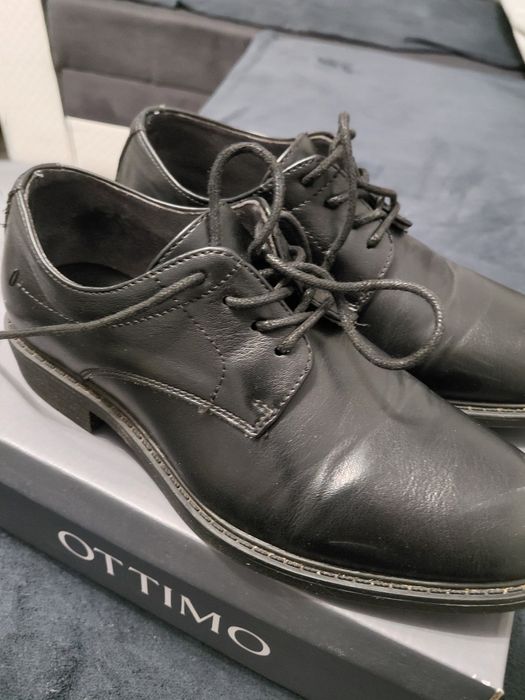 Pantofle chłopięce 35 jak nowe