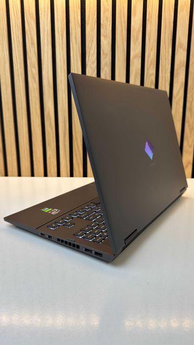 HP Omen 15.6" 144Hz Ryzen 5 5600H RTX 3060 6Gb 16Gb SSD 512 Gb