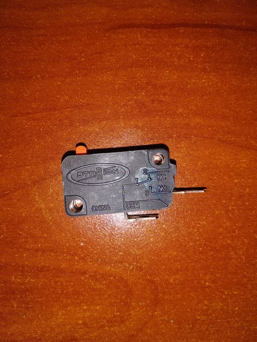 Микропереключатель микроволновки