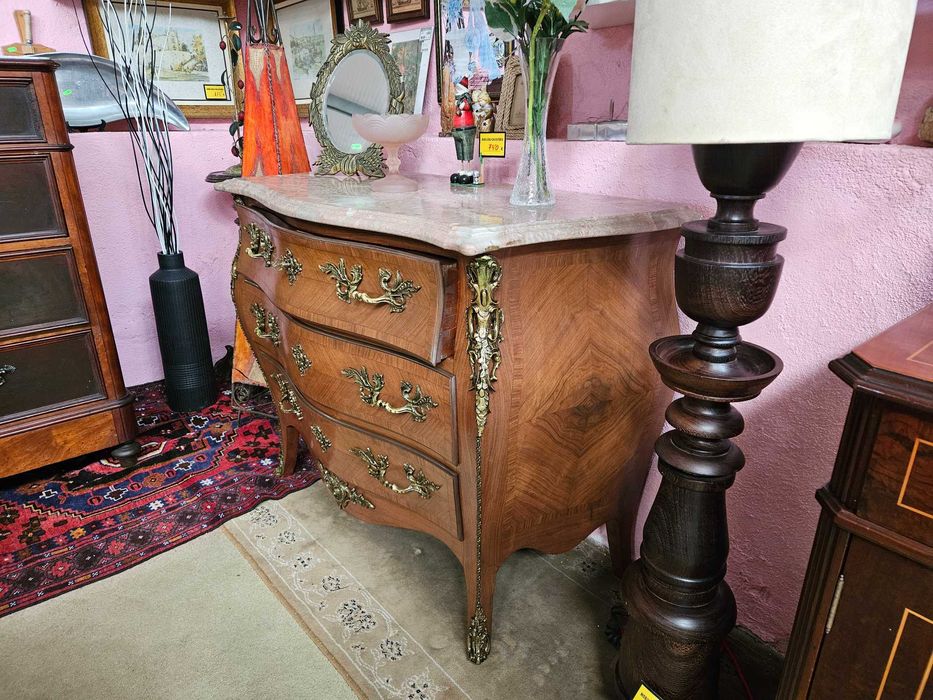 Muito bonita cómoda estilo Luis XV - óptimo estado geral