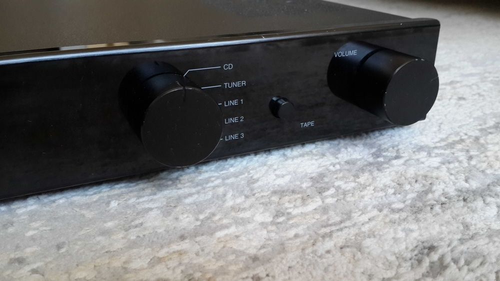 Підсилювач AURA AUV-80SE від Bowers & Wilkins