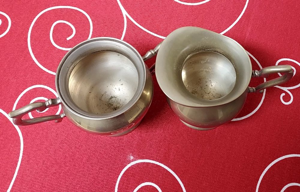 Taças antigas em prata