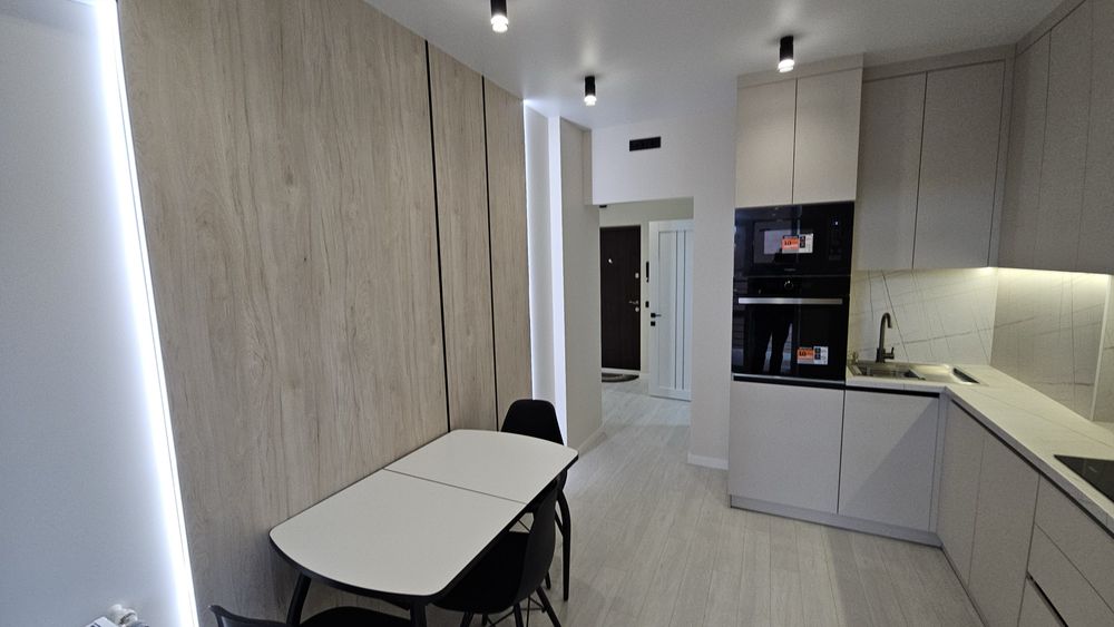 Продаж 1-кім новобудови з ремонтом