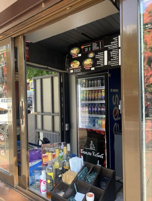 Продаю власний діючий МАФ ( Кебаб). Вул Франка 108, Польське консульс.