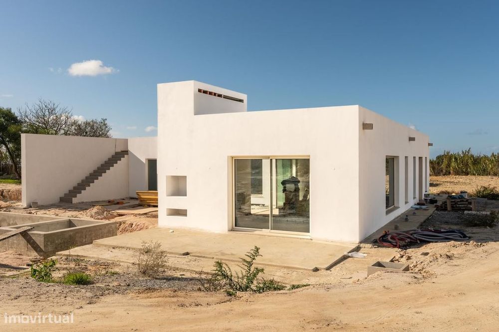 Moradia Isolada T4 com piscina, Porto Covo, Sines