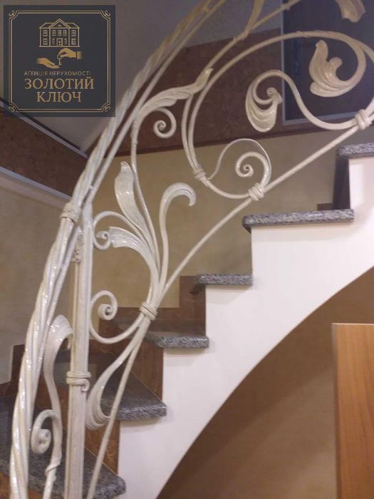 Продається будинок з 4 кімнатами в Іванівці